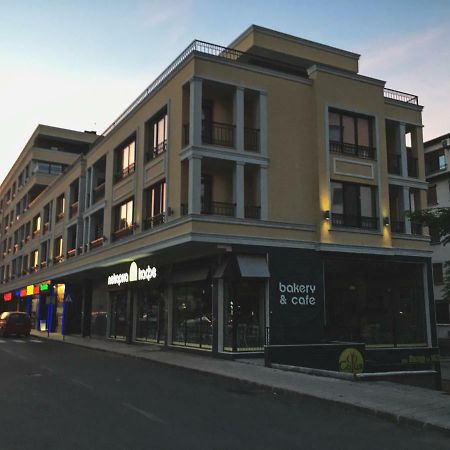 Azzurro Apartment - Ideal For Your Seaside Escape In Burgas Zewnętrze zdjęcie