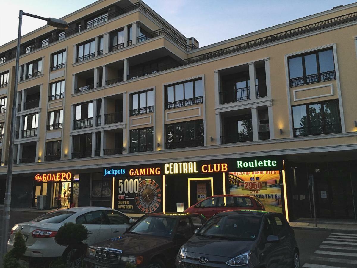Azzurro Apartment - Ideal For Your Seaside Escape In Burgas Zewnętrze zdjęcie
